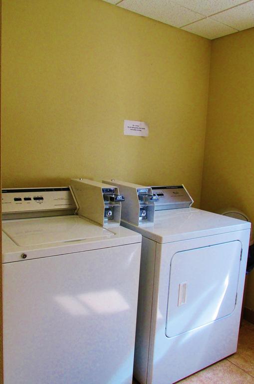 Crystal Springs Inn And Suites Towanda Extérieur photo