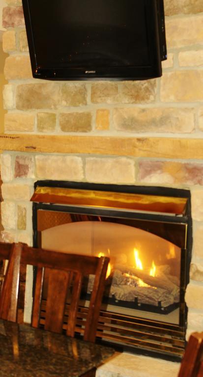 Crystal Springs Inn And Suites Towanda Extérieur photo
